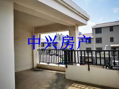 3室2厅2卫 铭岛仕家别墅