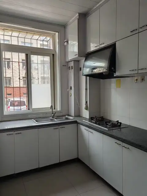 出租•新港小区•1室1厅1卫