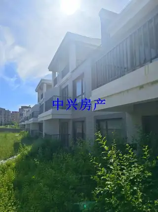 4室2厅3卫 铭岛仕家别墅