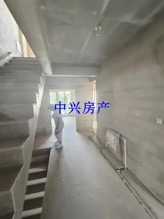 3室2厅2卫 铭岛仕家别墅