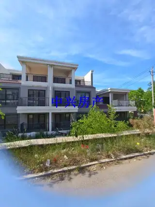3室2厅2卫 铭岛仕家别墅