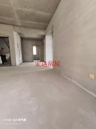 3室2厅1卫 楼区长岭新座步梯三楼
