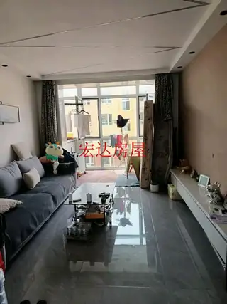 长兴家园步梯四楼