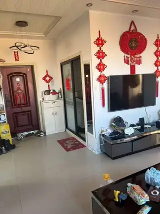 出租•新港小区商业街•2室1厅1卫