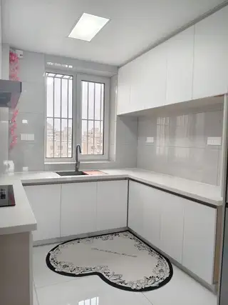 带超大露天阳台