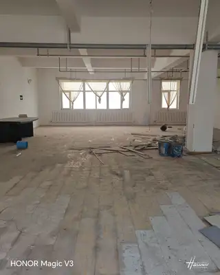 出租合美华庭北门附近门市,有电梯,适合民宿,旅店,酒店等多种经营,有意者电话面谈13322298978,