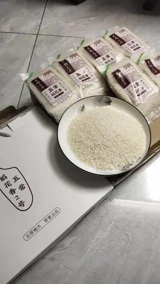 五常稻花香大米