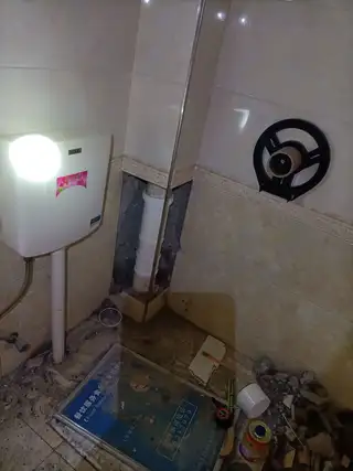 小邓维修水暖店