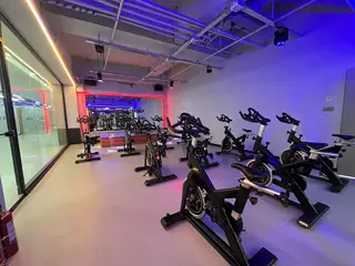 宏博健身