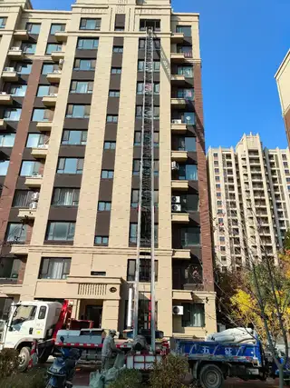 长兴装卸队，收售二手木方模板，家政保洁，大小吊车，大小云梯车，大小高空车，微挖掘机油锤砸墙，排渣，出