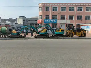 长兴装卸队，收售二手木方模板，家政保洁，大小吊车，大小云梯车，大小高空车，微挖掘机油锤砸墙，排渣，出