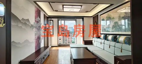 玖珑湾 电梯顶楼带阁楼 三层 五室两卫