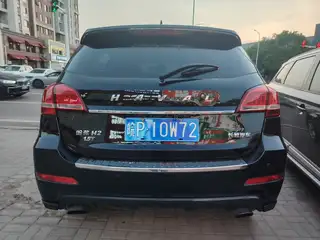 新到15年新款哈佛H2，个人一手车，手动挡1.5T排量，六速变速箱，高配带天窗，陡坡辅助，主副驾驶双