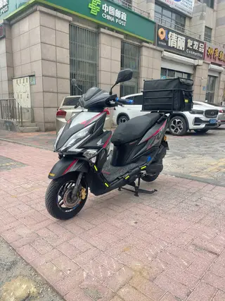 21款本田裂行XR125个人一手高配版 无钥匙启动 CBS联动刹车，手把加热USB充电 防摔把...