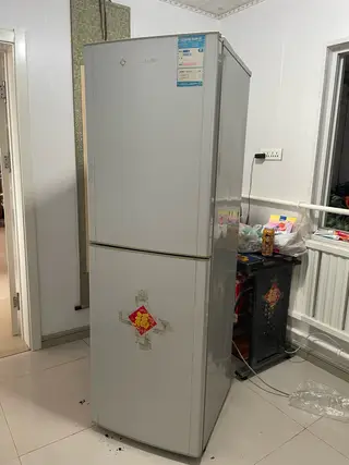 容声冰箱228升，便宜处理240元，冰箱在仙浴湾159****6219
