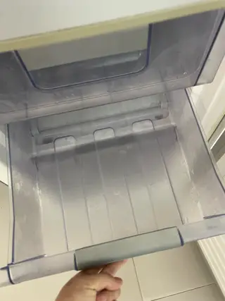 容声冰箱228升，便宜处理240元，冰箱在仙浴湾159****6219