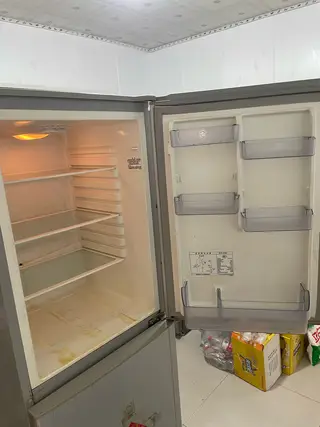 容声冰箱228升，便宜处理240元，冰箱在仙浴湾159****6219