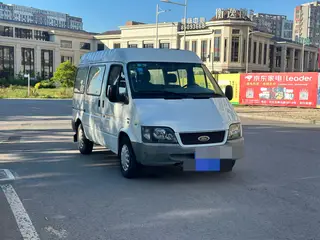 新到15年江铃全顺，柴油6座，2.8五十铃发动机，车况精品，没有锈烂，保险到10月，开着嘎嘎好，价格