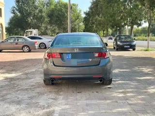 新到10年本田思铂睿，自动档2.4。车况精品，开着好，到手零投资，价格便宜15800元。