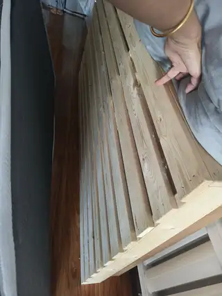 卖床垫子1.8*1.9米，可折叠，比较新，厚10厘米，榻榻米床板，实木的直接铺在地上，把床垫子放上去