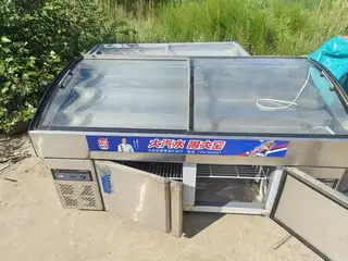 冰柜，阶梯柜，燃烧炉需要的联系，东西在三堂