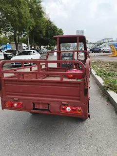 卖福田雷沃150三轮车，一切都好用，价格1500元，有旧车可兑换，有意者联系电话，非诚勿扰
