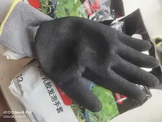 胶皮手套一袋12双 5包 一包25元
