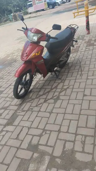 出售，二手摩托，有需要的朋友电话联系