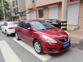 2012年尼桑骐达15万公里，车况一般，价钱12000元可小议
