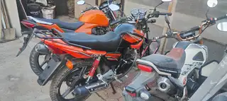 裸车，嘎嘎新公里数小，整车原装，2000一台