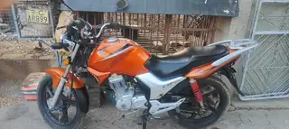裸车，嘎嘎新公里数小，整车原装，2000一台
