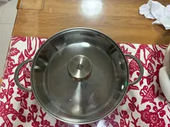 双立人炖锅炒锅、不锈钢双星煎饼锅、北鼎煎锅烤肉锅，尺寸见图。分别是100元，80元，80元。需要的联