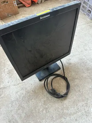 便宜处理监控显示器，20元
