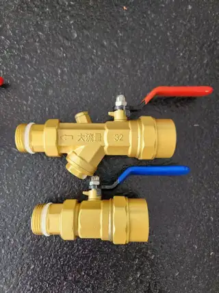 精品大流量分水器 套阀已到货！价格便宜！地热清洗！有需要的联系158****9888