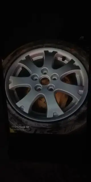 出售205-55-16全尺寸轮胎一条
