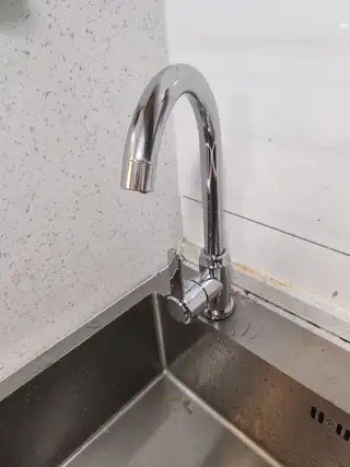 水电暖维修安装测漏！