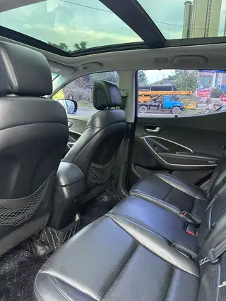 个人车，2013年，新款胜达，2.0四驱天花板配置，真皮座椅带全景大天窗，电子手刹，陡坡缓降，ECO