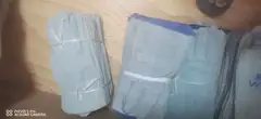 电焊长皮手套每付8元，短皮手套每付3元，
