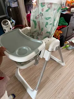 孩子大了 现在也不愿意坐餐椅了 有需要可以联系