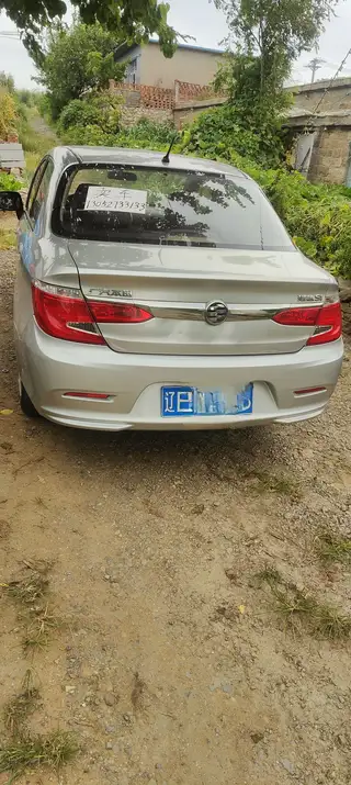 本田小车13年刚领完补贴，1.5地球梦发动机抗造省油自己百度去查，基本都是原漆，别看车子小内部空间绝