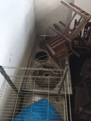 出售，个人饭店不干了。炉灶台菜盆，座椅凳，等