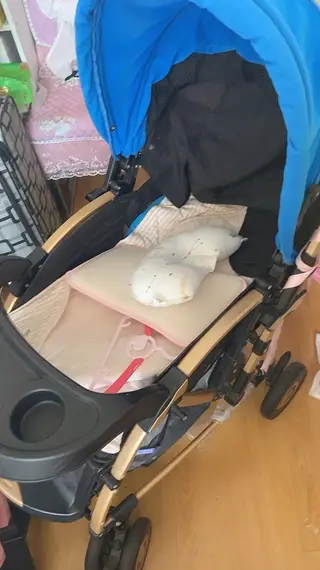 宝宝好品牌婴儿车出售，配件齐全！