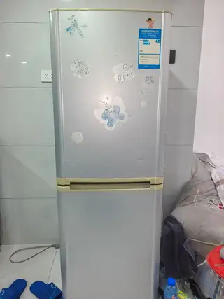处理冰箱150元，床180/200=150元.烧烤出烟炉680.今天一天明天拉走
