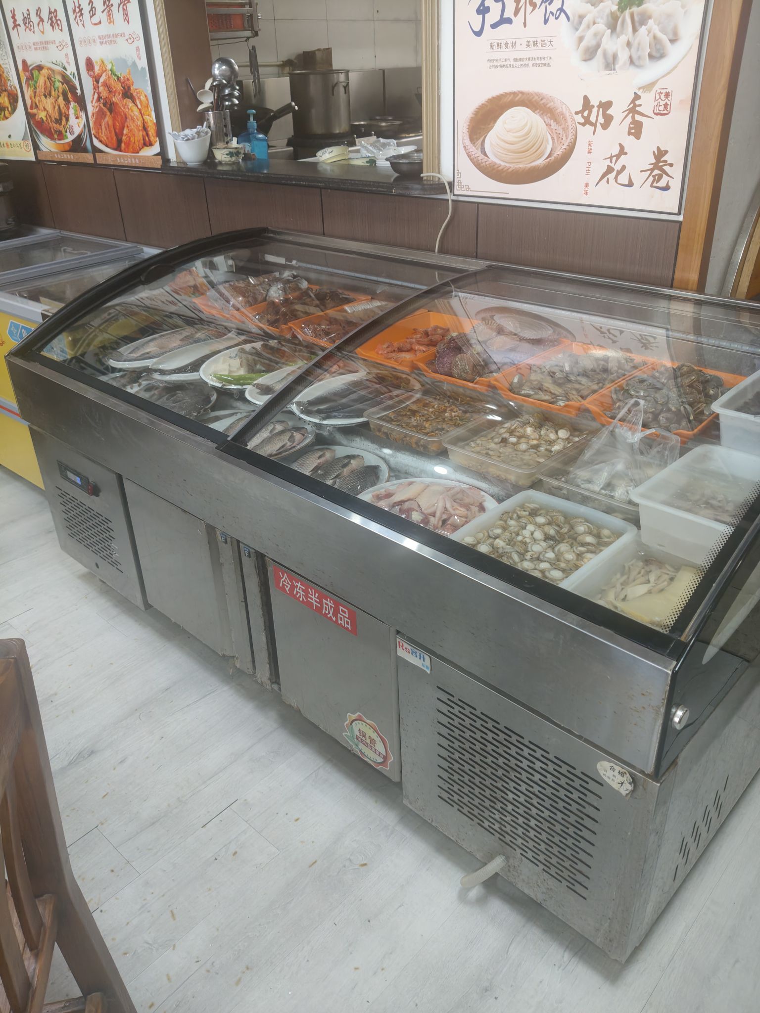 烧烤车，展柜上冷藏，下冷冻