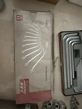出一些闲置工具力易得套件，士达棘轮扳手 和两个转换头