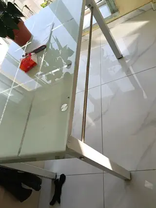 出售双人床，餐桌带四个椅子，学习桌等，需要的电话咨询价格