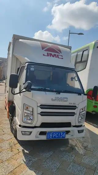 本人有江铃牌顺达箱货车要卖，2021年5月上牌，皮毛嘎嘎的，一点毛病没有，想买的电话联系159985