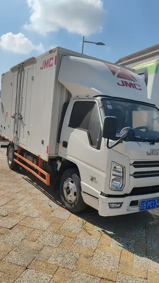 本人有江铃牌顺达箱货车要卖，2021年5月上牌，皮毛嘎嘎的，一点毛病没有，想买的电话联系159985