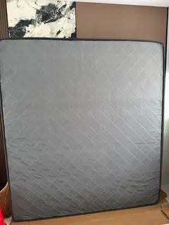 基本全新没用过床垫急出 需要的滴滴 180*200cm 需自取