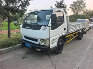急售15年江铃凯运4.2斗货车！五十铃柴油发动机！车况好！机器变速好！空调哇哇凉！检车27年！价格便